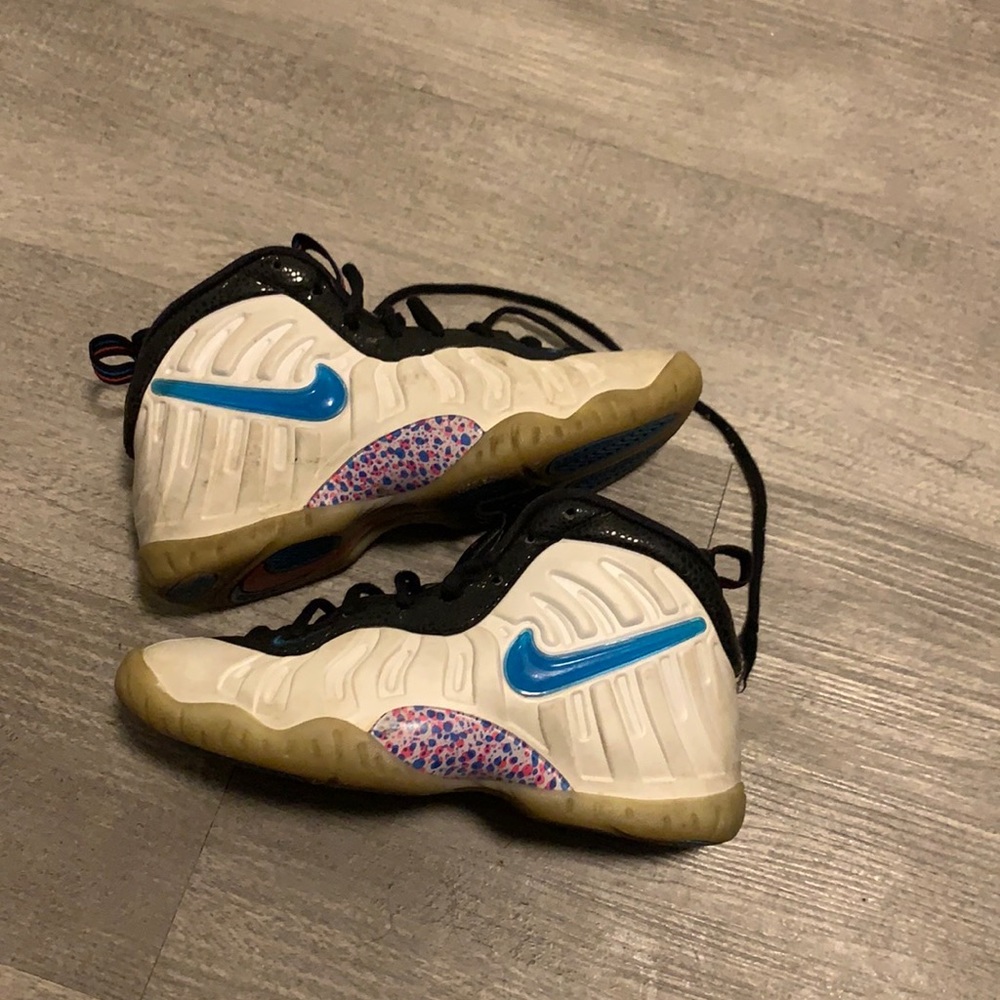 Nike foams